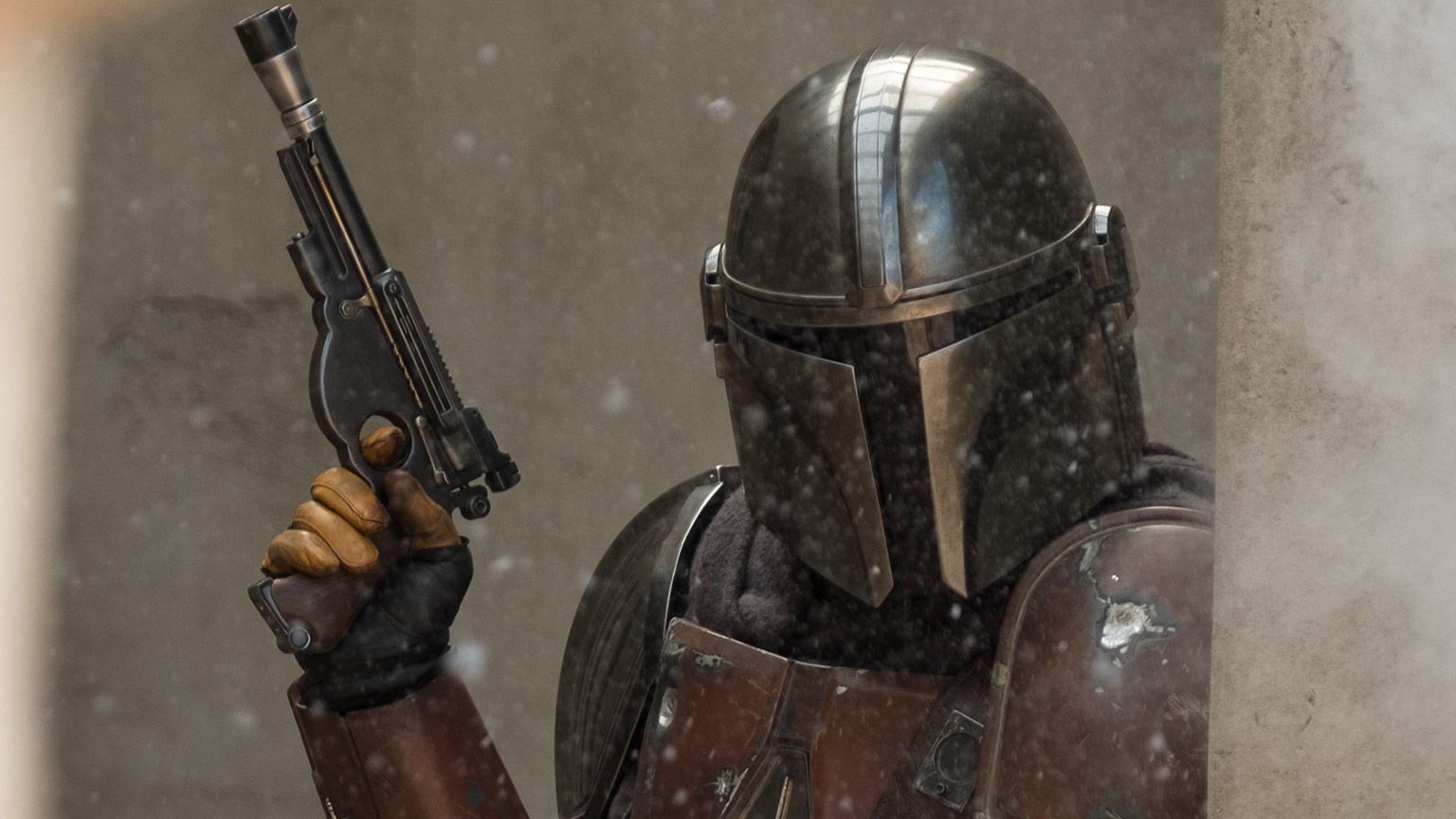 The Mandalorian and his pistol